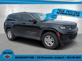 2023 Jeep Grand Cherokee Laredo 4x2