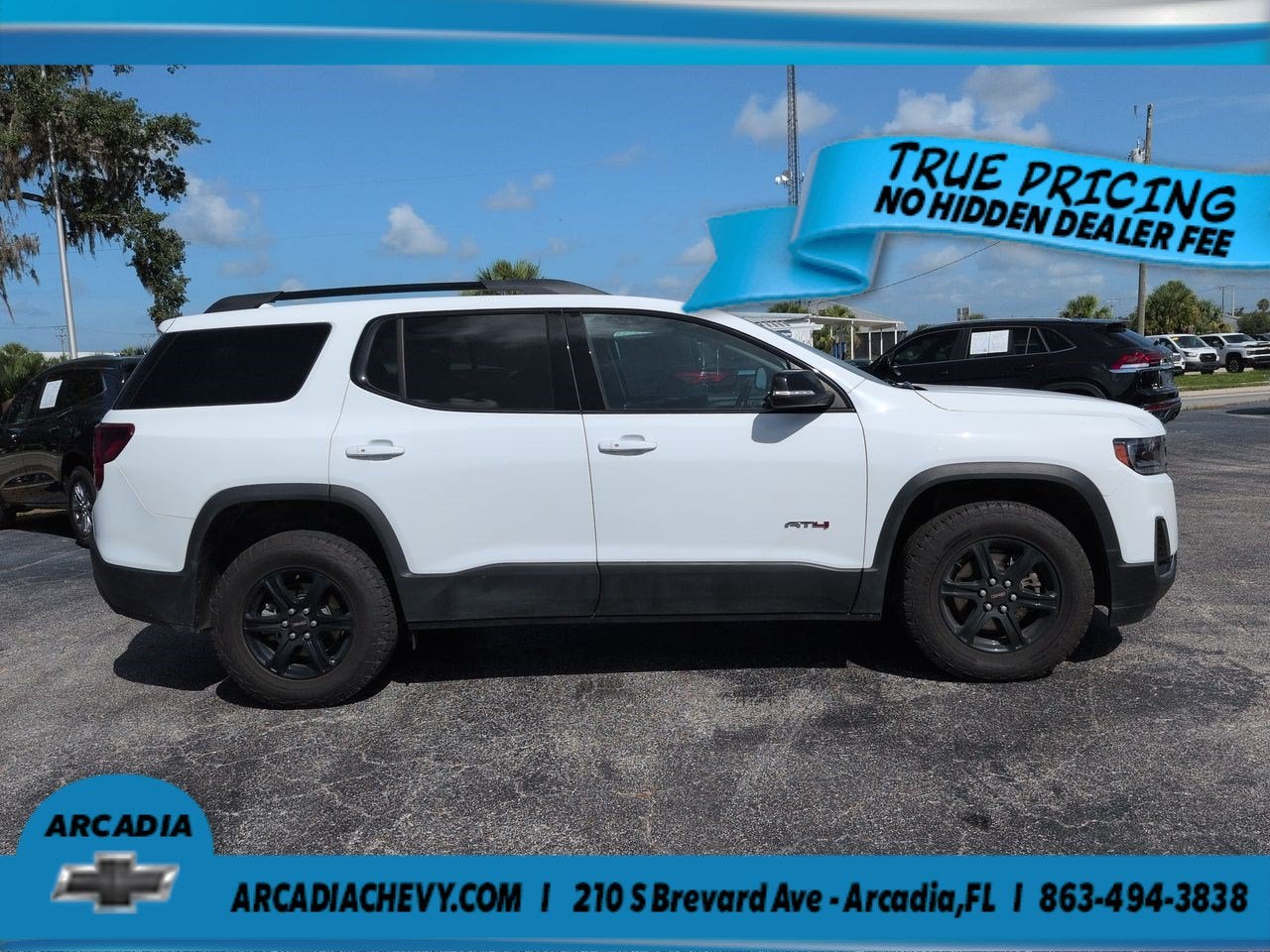 2023 GMC Acadia AT4
