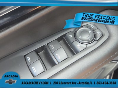 2025 Chevrolet Suburban LT