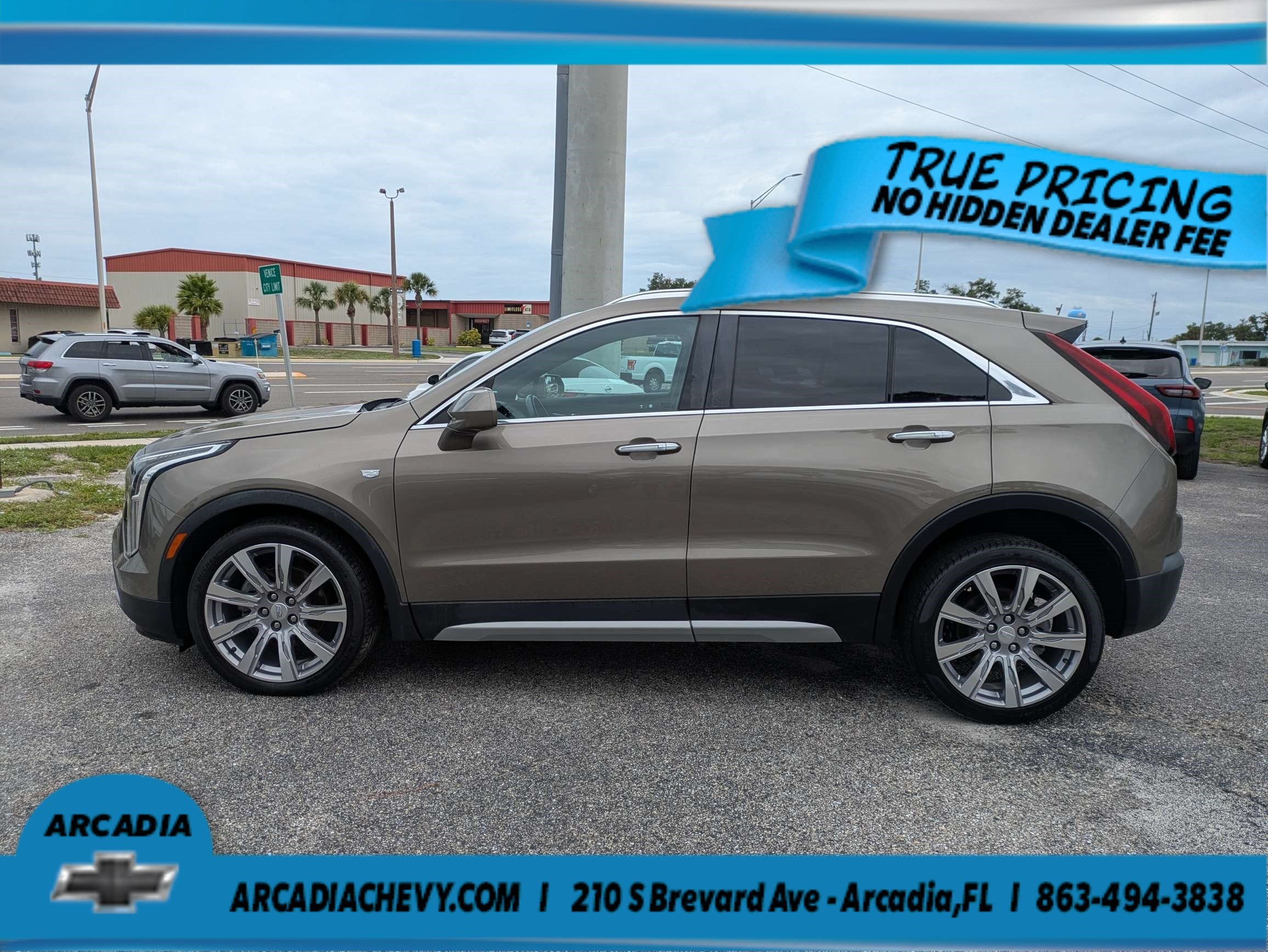 2020 Cadillac XT4 FWD Premium Luxury