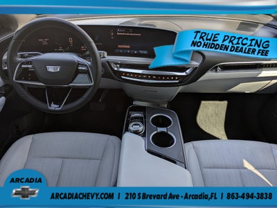 2024 Cadillac LYRIQ Luxury 1
