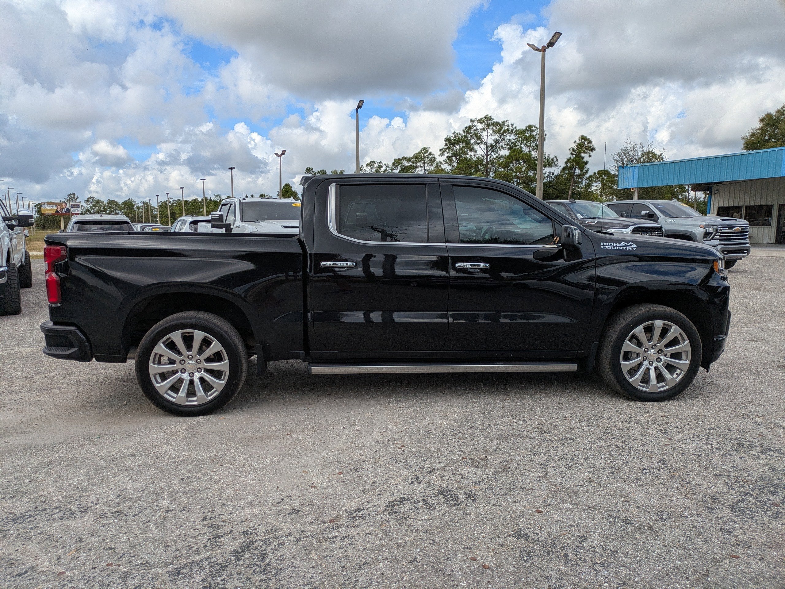 2022 Chevrolet Silverado 1500 LTD High Country