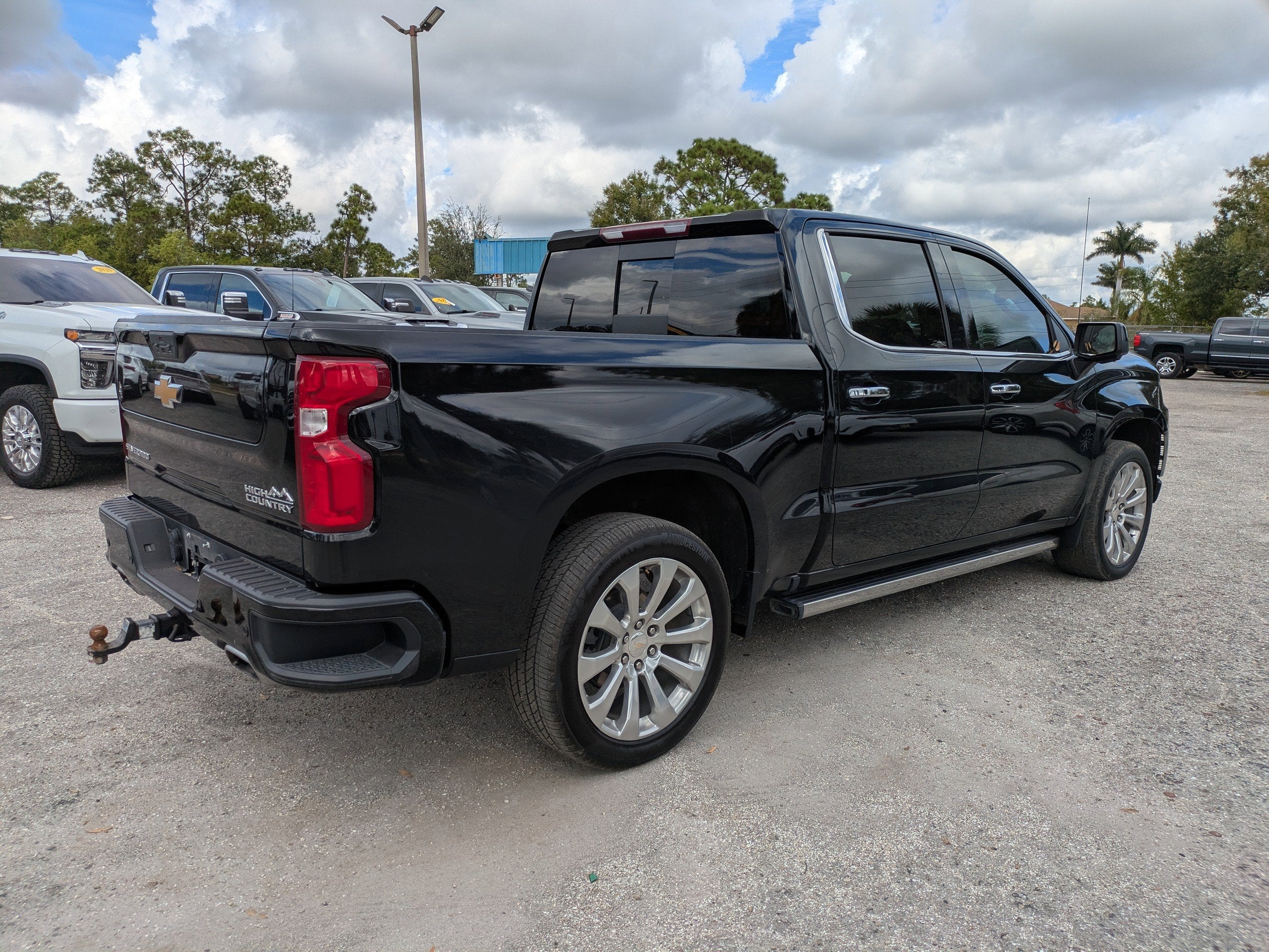 2022 Chevrolet Silverado 1500 LTD High Country