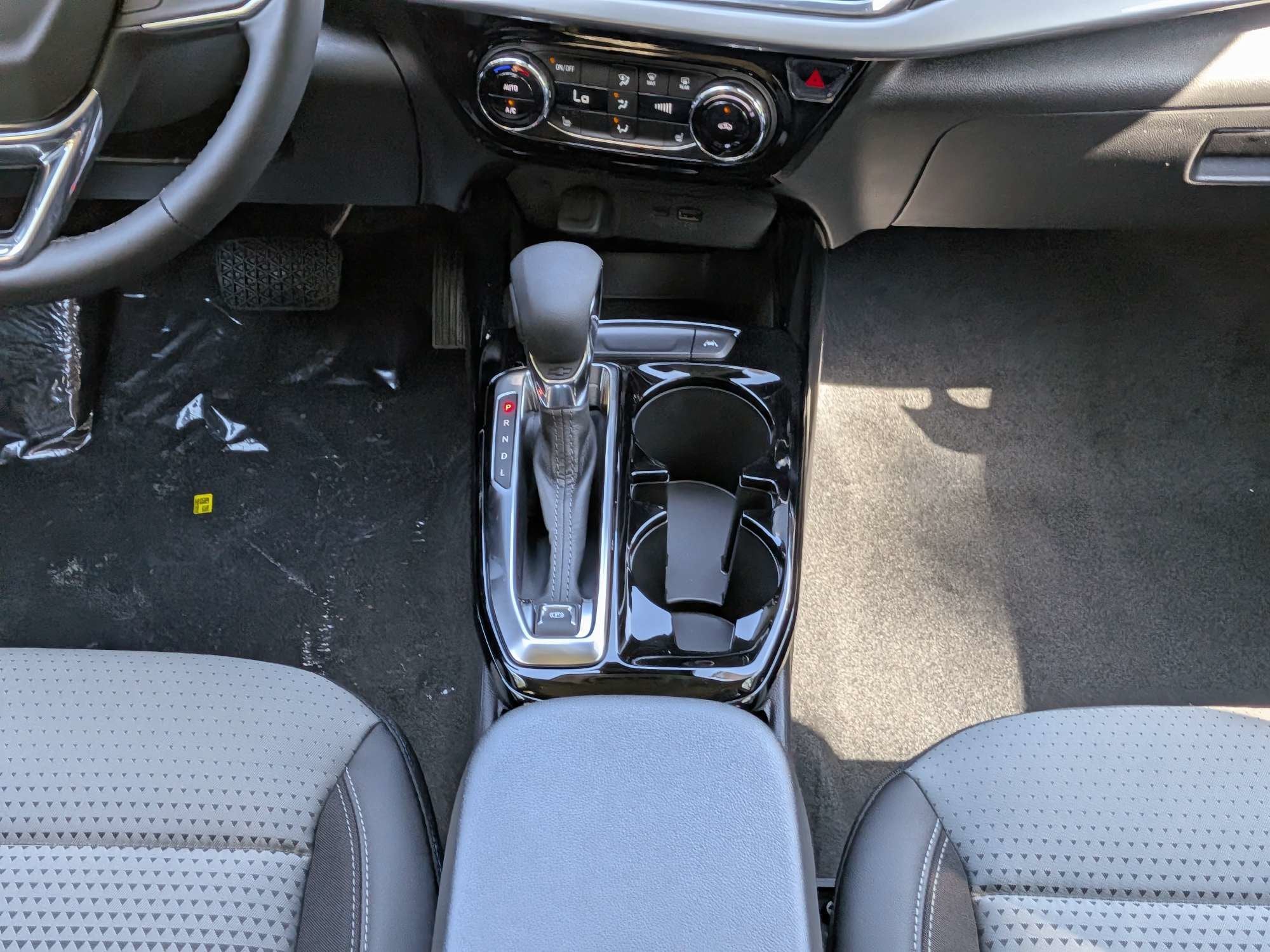 2026 Chevrolet Trax LT - Photo 19