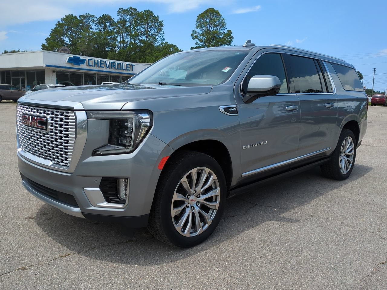 2023 GMC Yukon XL Denali