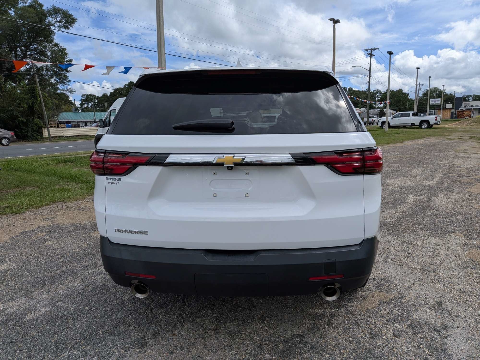 2023 Chevrolet Traverse LS