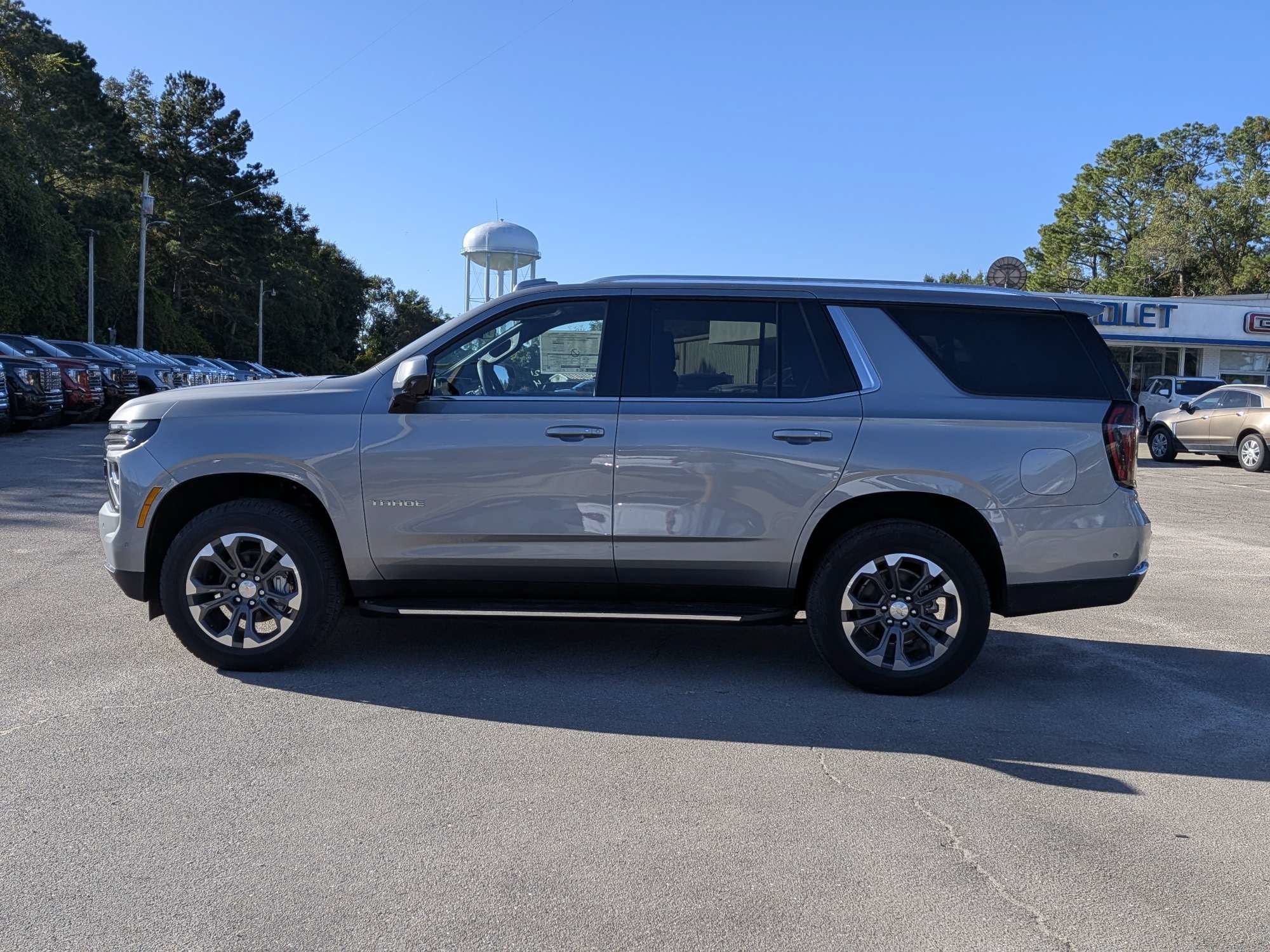 2026 Chevrolet Tahoe LS