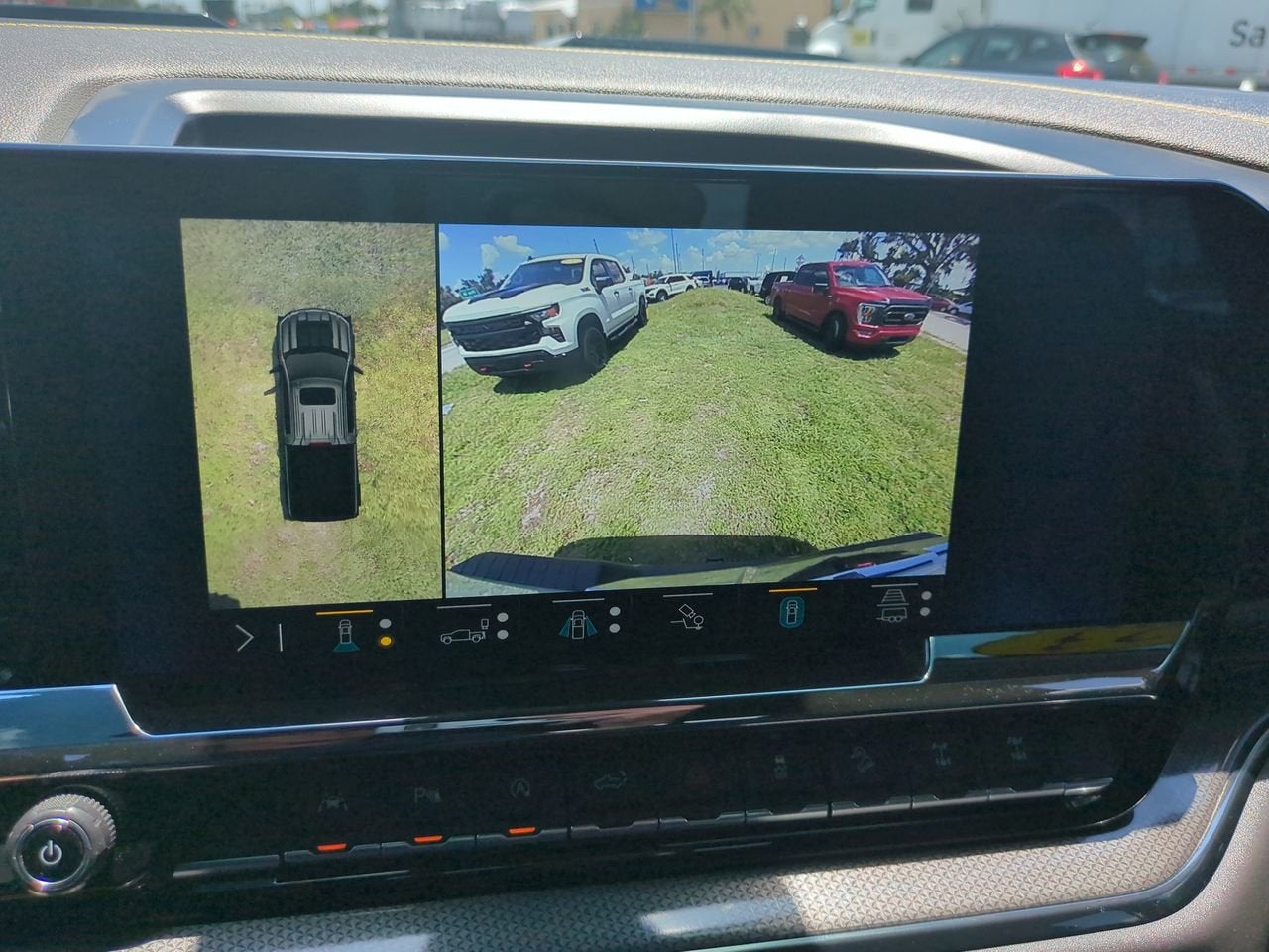 2023 Chevrolet Silverado 1500 ZR2 - Photo 20