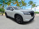 2023 Nissan Pathfinder Platinum 4WD