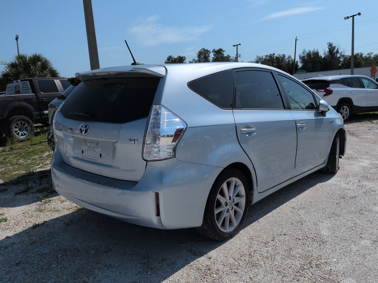 2013 Toyota Prius v Five