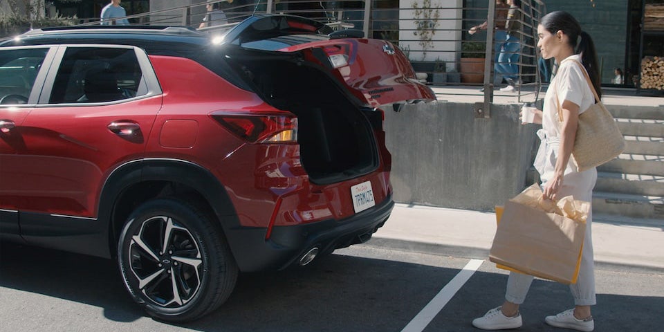 Chevrolet Trailblazer customer loading items